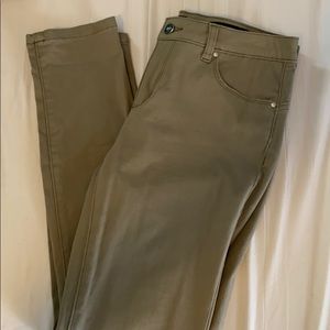 2/$30 NWOT Olive Jeans